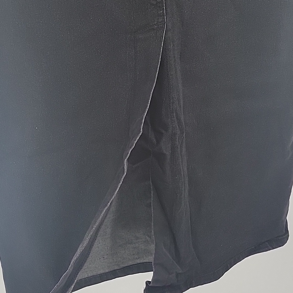 Black Denim Maxi Skirt with Floral Embroidery - Picture 11 of 16